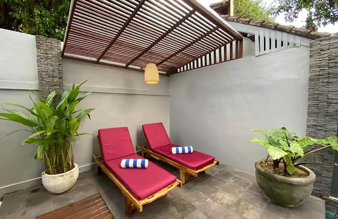 Shishi Bali-1